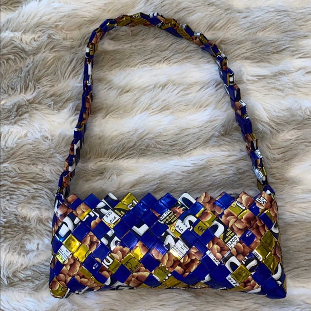 Y2K baguette style mini shoulder bag